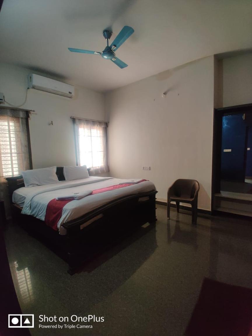 Nandan Home Stay Мисор Екстериор снимка