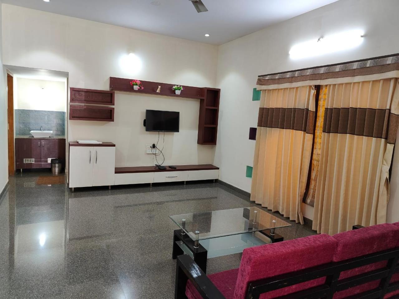 Nandan Home Stay Мисор Екстериор снимка
